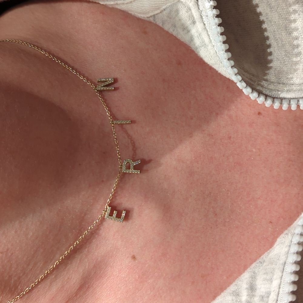The Sis Kiss ERIN gem necklace